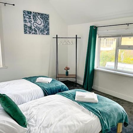 Апартаменты Perfect For Contractors & Families! 7 Beds Free Parking Бирмингем Экстерьер фото