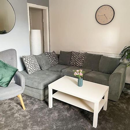 Апартаменты Perfect For Contractors & Families! 7 Beds Free Parking Бирмингем Экстерьер фото
